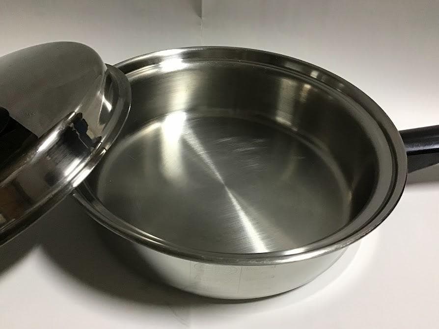 未使用品 Amway アムウェイ クイーン 中フライパン 22cm 蓋つき