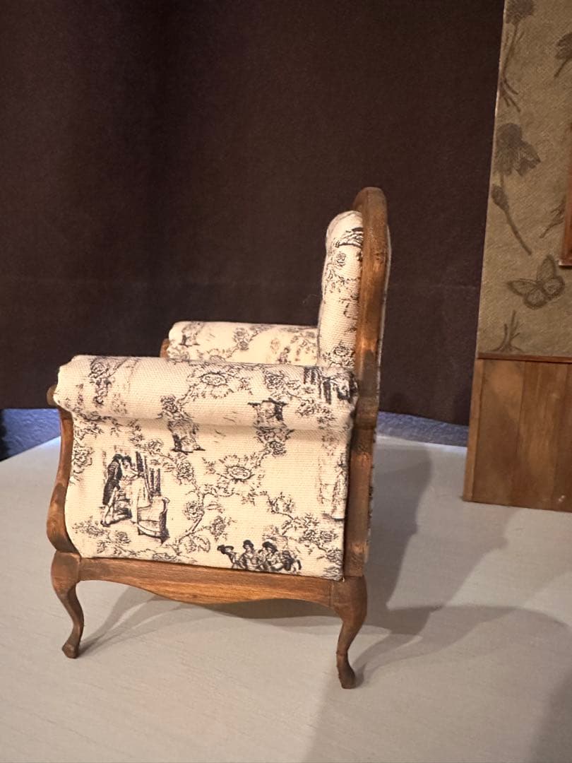 作家さま1/6 ミニチュア　アームソファ