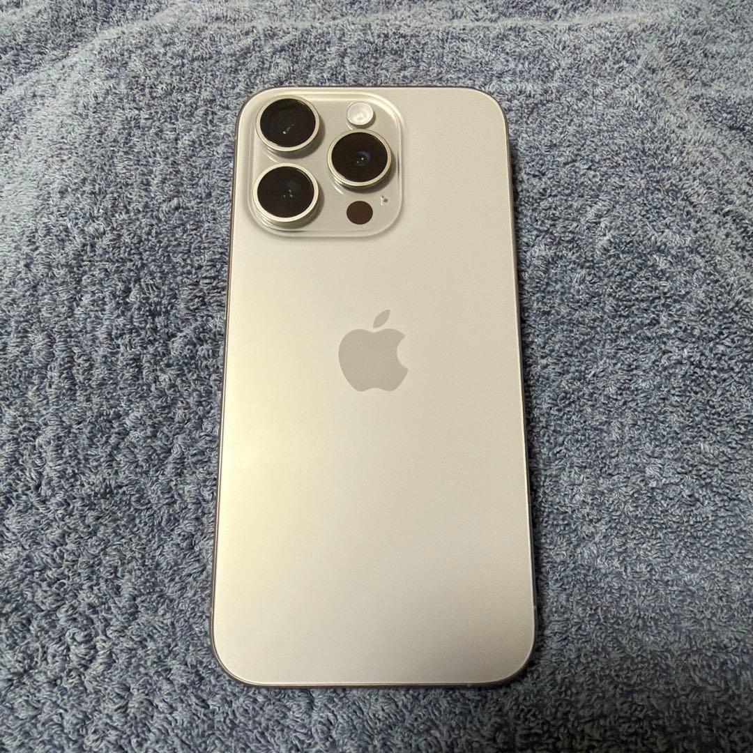 【美品】iPhone 15pro 128GB SIMフリーおまけ付き
