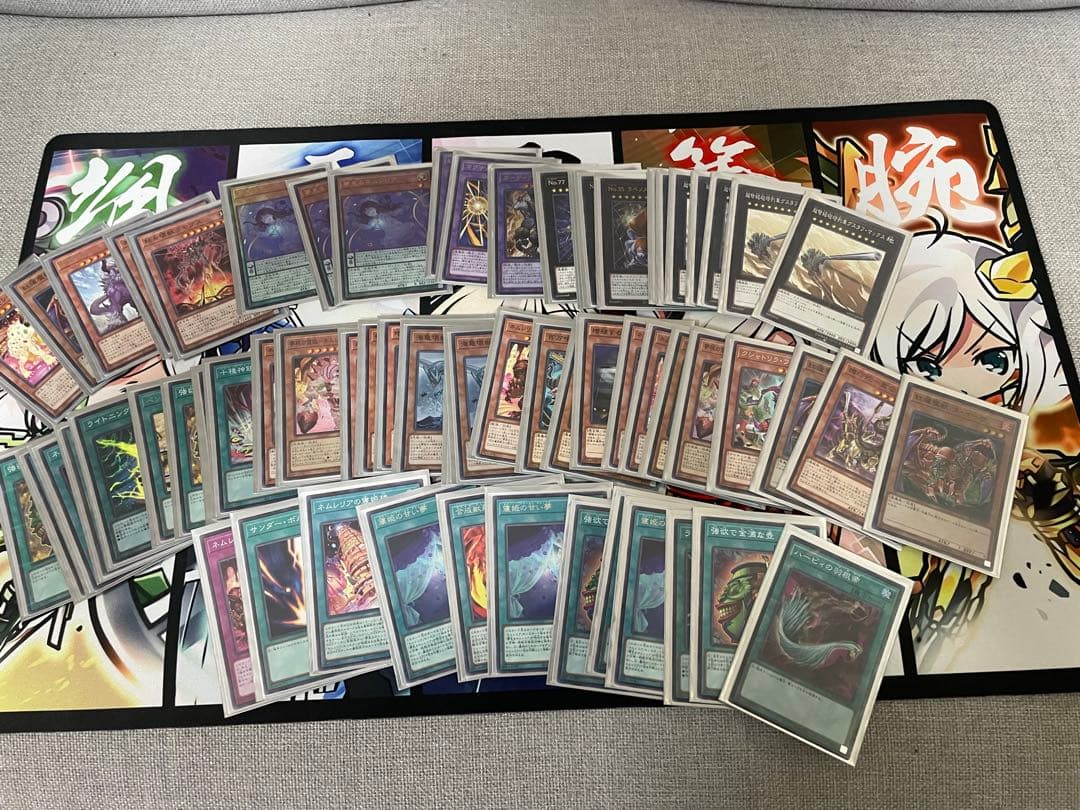 遊戯王　引退　まとめ売り　スリーブ　プレマ　ケース付き