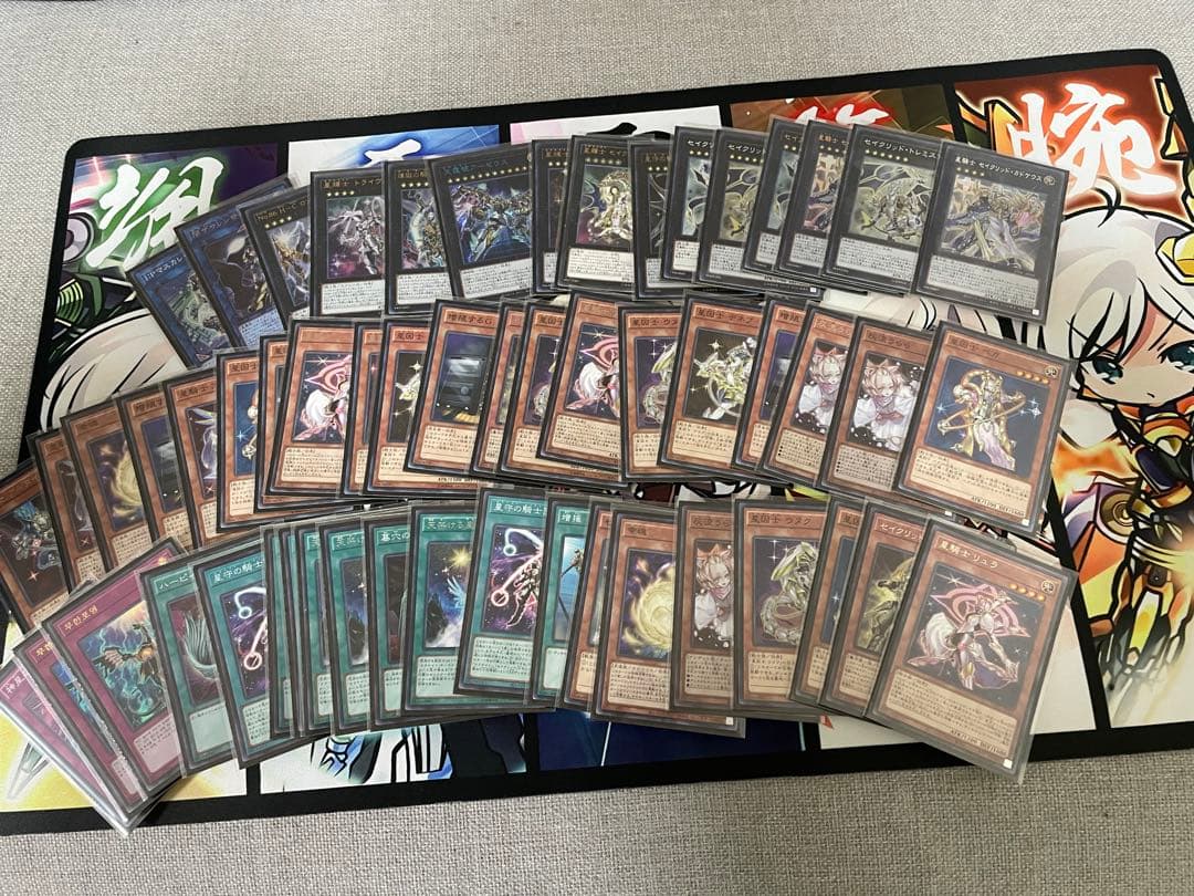 遊戯王　引退　まとめ売り　スリーブ　プレマ　ケース付き