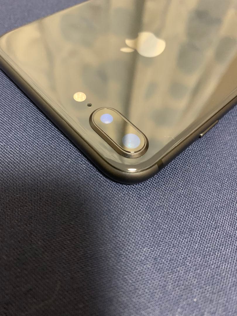 Apple iPhone 8 Plus スペースグレー 箱付き　SIMフリー