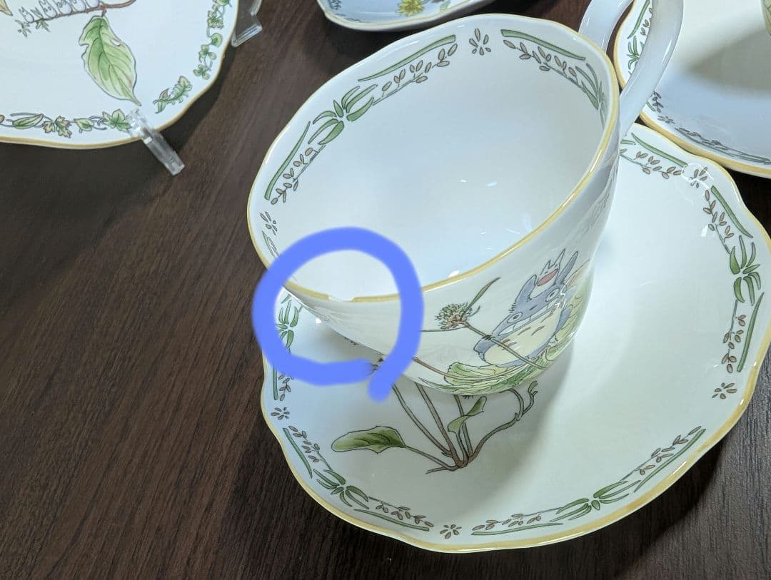 ノリタケ　トトロ プレート1枚　カップ＆ソーサ4客　noritake 1客カケ有