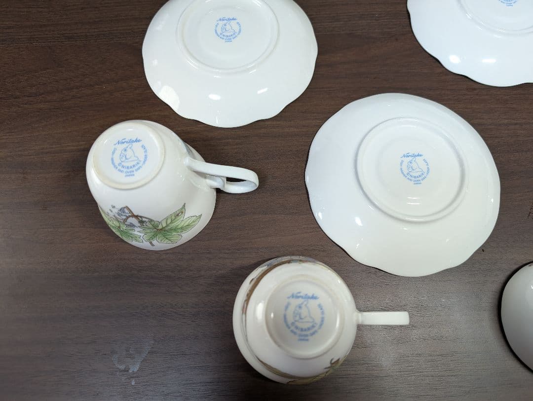 ノリタケ　トトロ プレート1枚　カップ＆ソーサ4客　noritake 1客カケ有