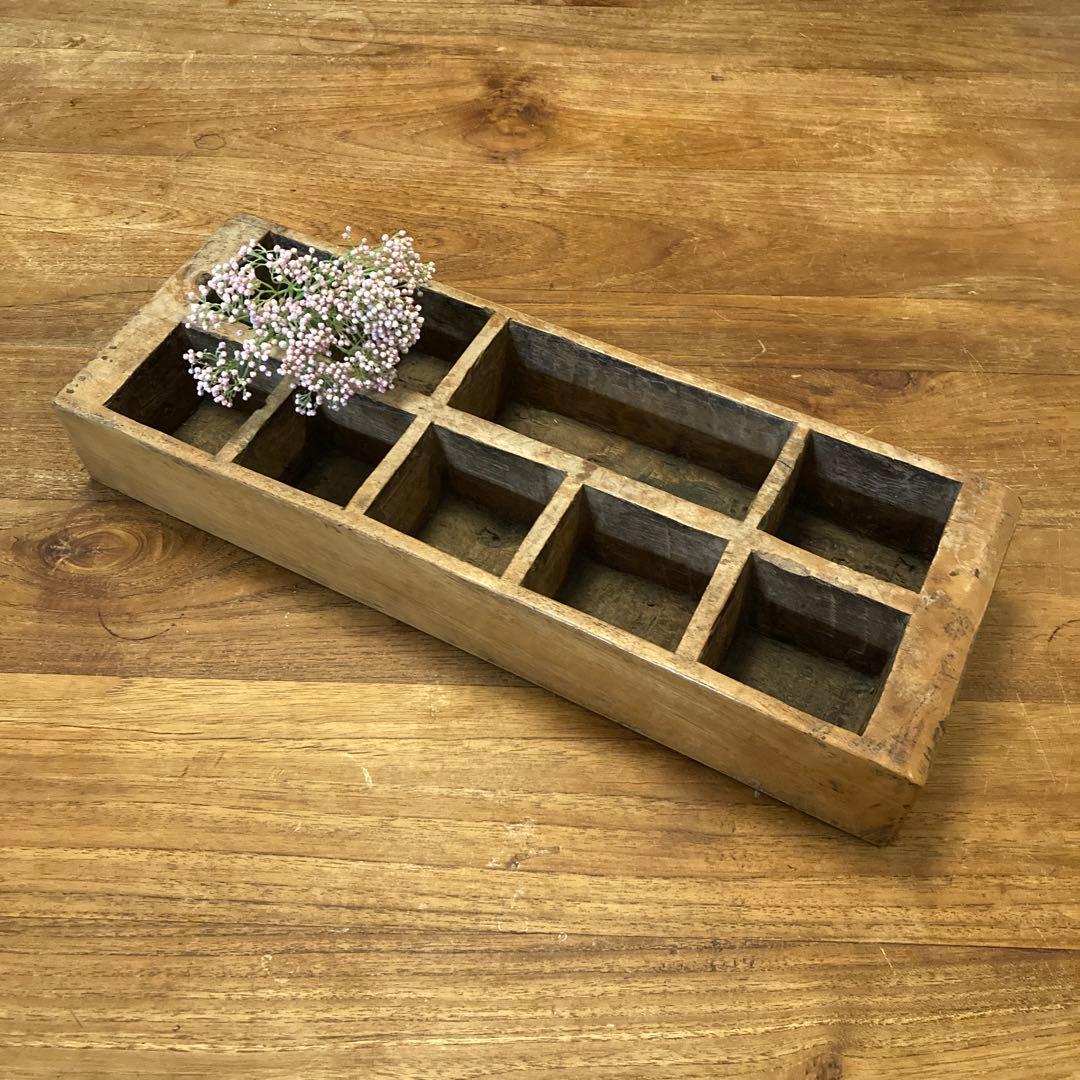 【値下げ】木箱　仕切り　アンティーク ビンテージ　ディスプレイ