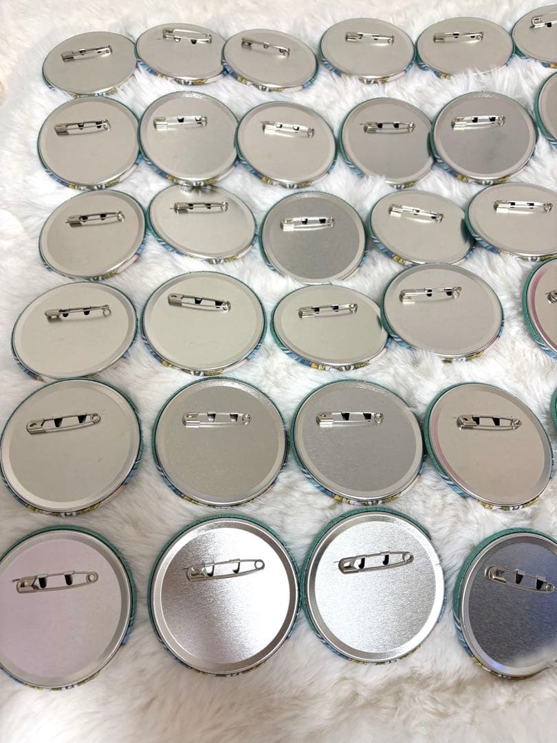 楽天コレクション 鏡音リン レン Ｅ賞 グリッター缶バッジ 初音ミク42点