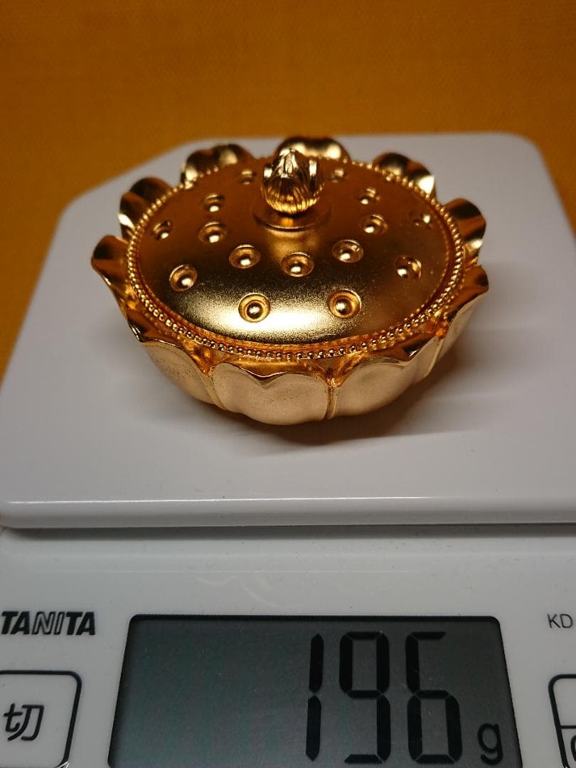 仏教美術　香炉　銅製　本金メッキ　置物　インテリア　工芸品　美術品　A1358