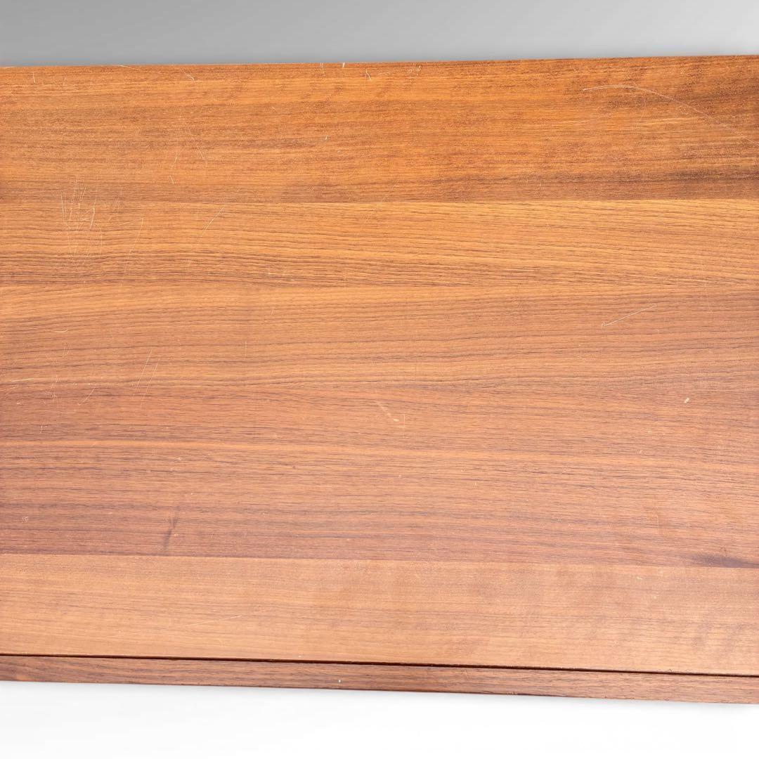 美品　BoConcept サイドボード 北欧　モダン　２枚扉　引き出し