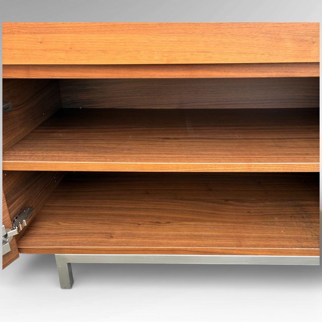 美品　BoConcept サイドボード 北欧　モダン　２枚扉　引き出し