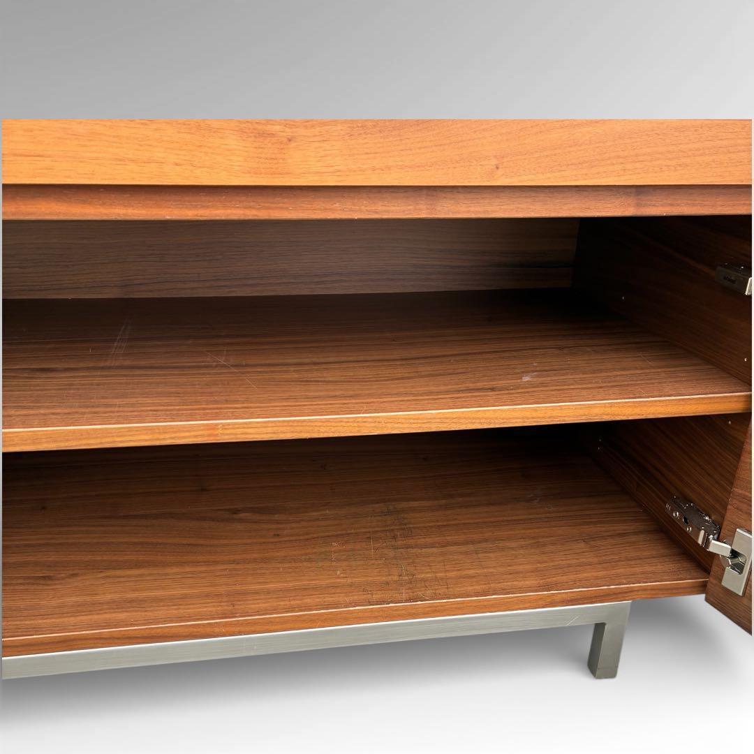 美品　BoConcept サイドボード 北欧　モダン　２枚扉　引き出し