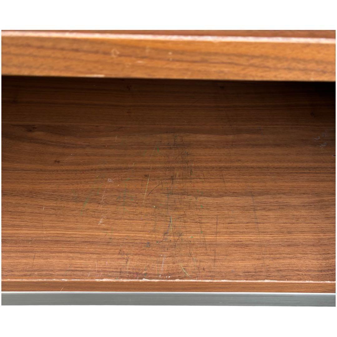 美品　BoConcept サイドボード 北欧　モダン　２枚扉　引き出し