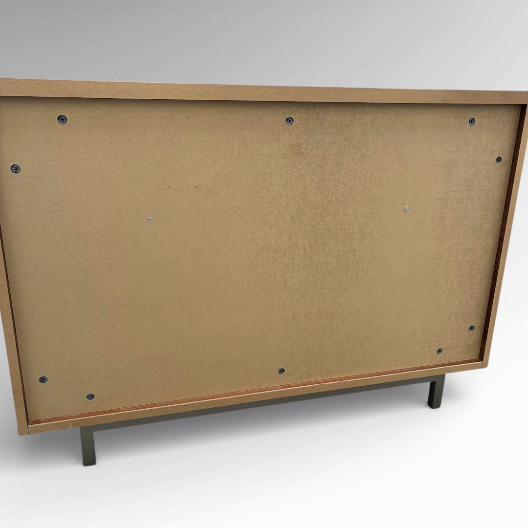 美品　BoConcept サイドボード 北欧　モダン　２枚扉　引き出し