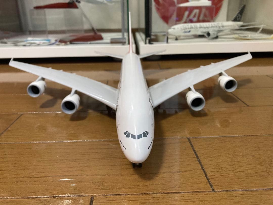 エミレーツ航空A380 200/1スケール