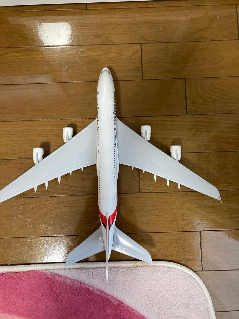 エミレーツ航空A380 200/1スケール