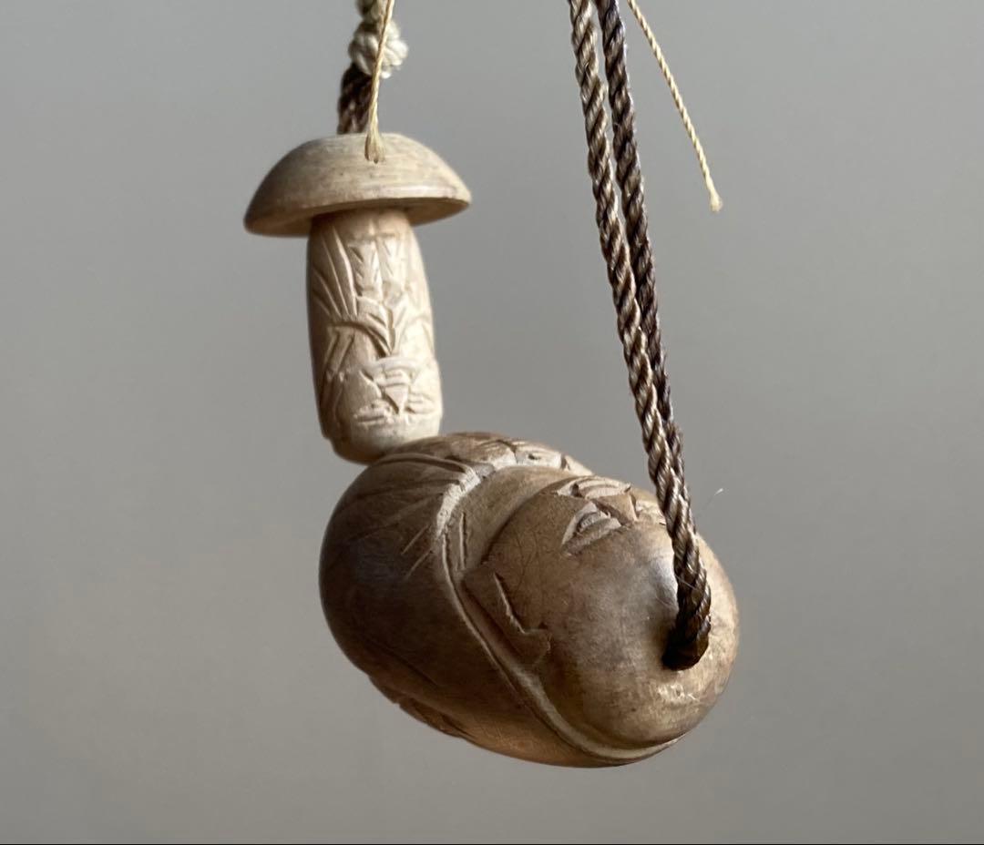 【からくり笑い仏 民衆仏 木彫根付け 約2〜4㎝ 明治後期〜頃】帯飾りお守り仏像