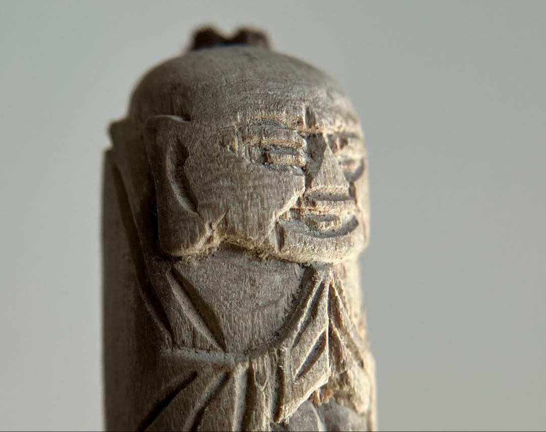 【からくり笑い仏 民衆仏 木彫根付け 約2〜4㎝ 明治後期〜頃】帯飾りお守り仏像