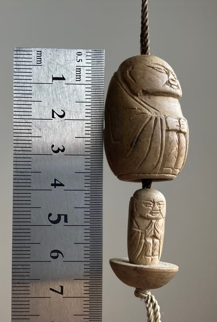 【からくり笑い仏 民衆仏 木彫根付け 約2〜4㎝ 明治後期〜頃】帯飾りお守り仏像
