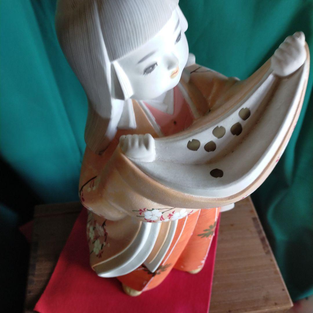 可愛らしい女の子・博多人形