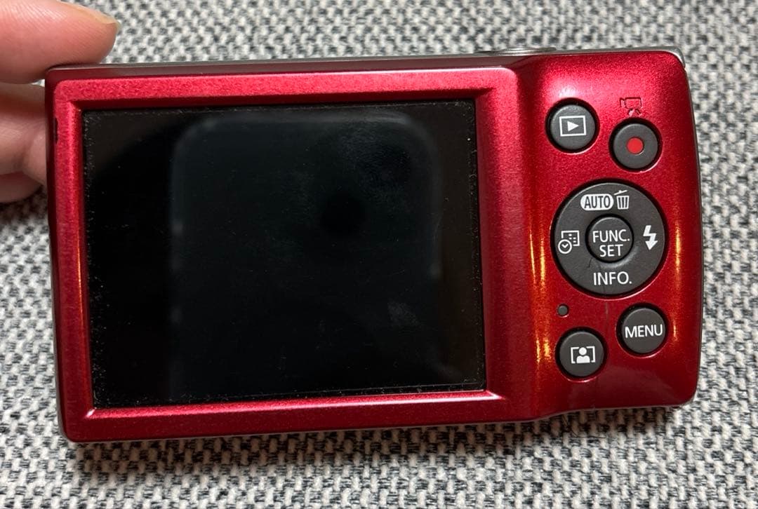 Canon IXY200 コンパクトデジタルカメラ レッド　バッテリー付き