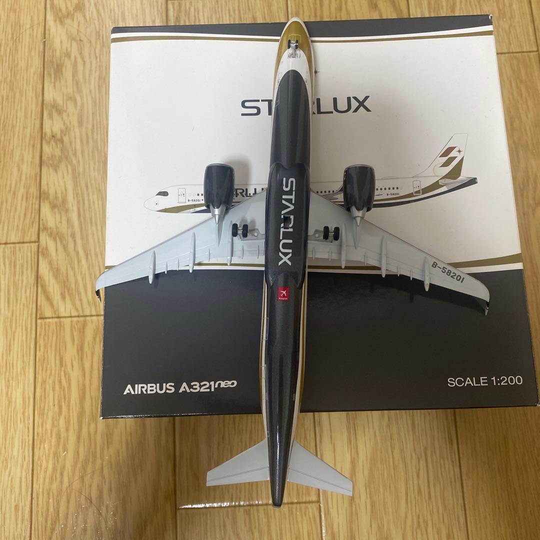 航空機・ヘリコプター STARLUX AIRBUS A321neo 1:200 hogan wings