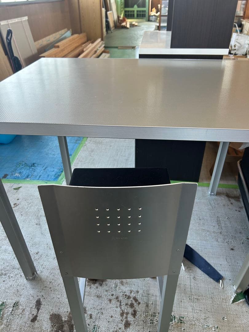 トーヨーキッチンスタイル　テーブル　チェアーセット