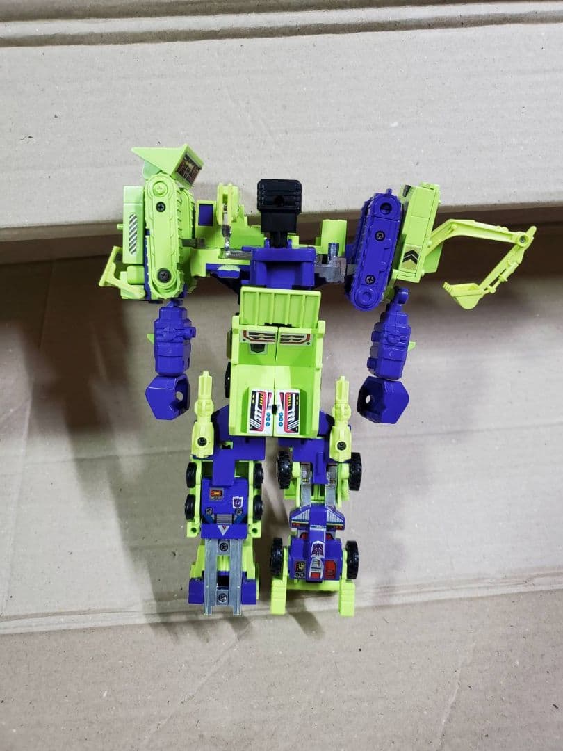 週末特価　デバスター　トランスフォーマー