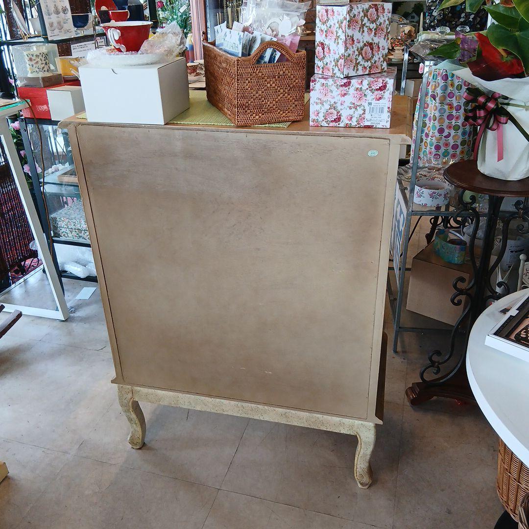 4段チェスト シャビーシック 　アンティーク塗装 ネコ脚【中古美品】