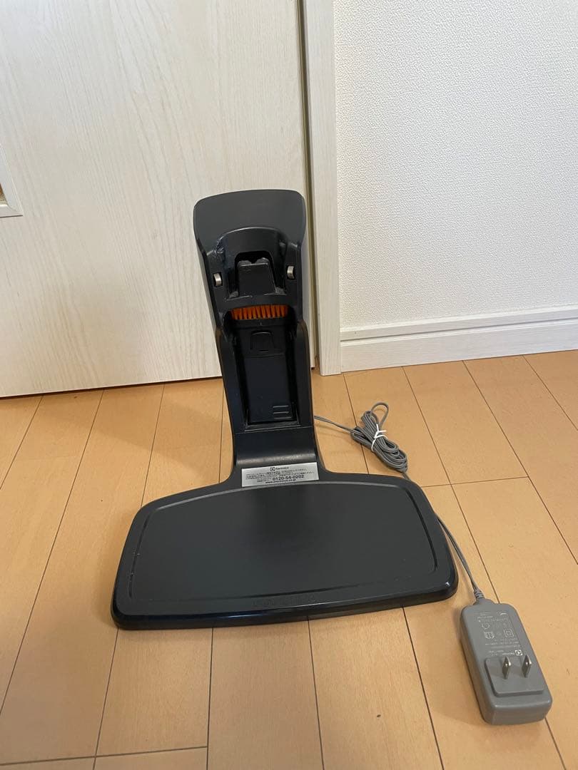 エレクトロラックス　エルゴラピード・リチウム ZB3104 ホワイト　箱あり