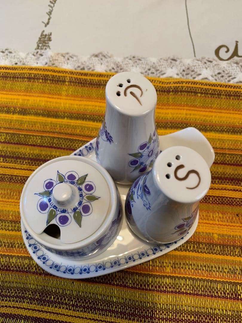 北欧ビンテージ　figgjo フィッギオ　美品Lotte柄の可愛い調味料セット！