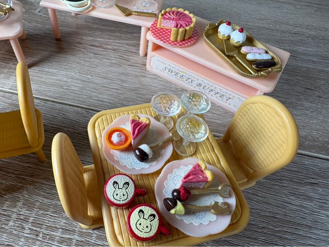 シルバニア　スイーツビュッフェ