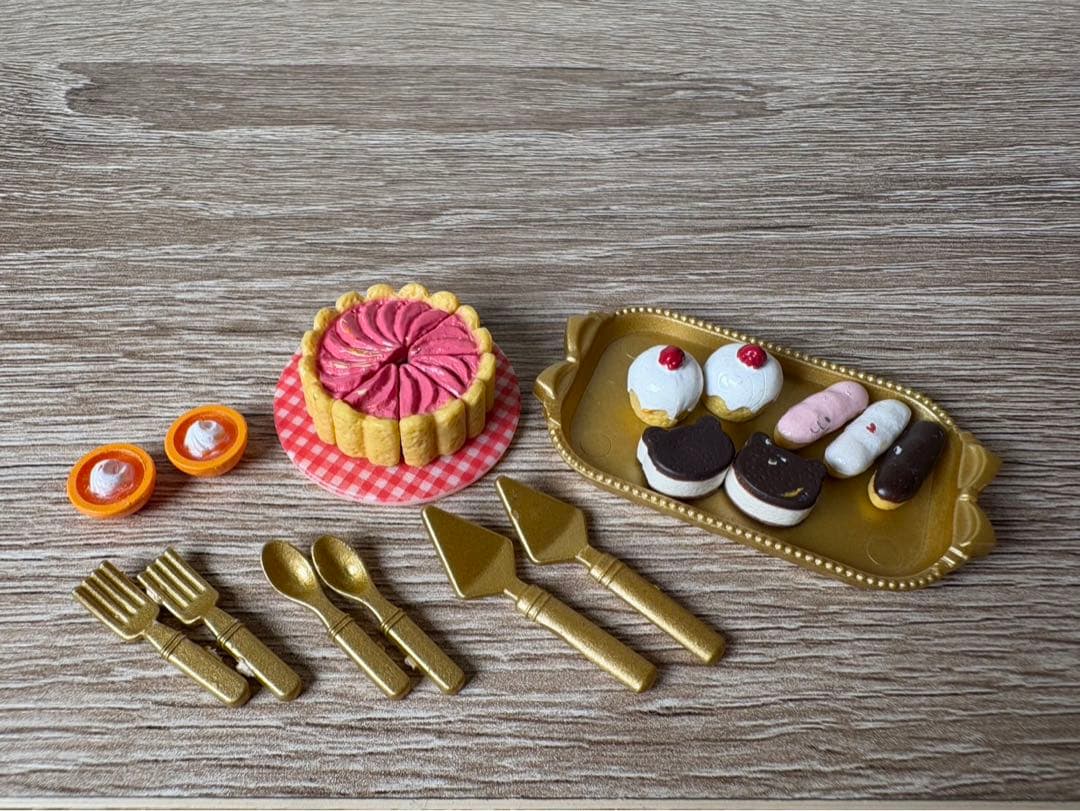 シルバニア　スイーツビュッフェ