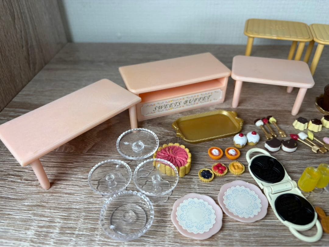 シルバニア　スイーツビュッフェ