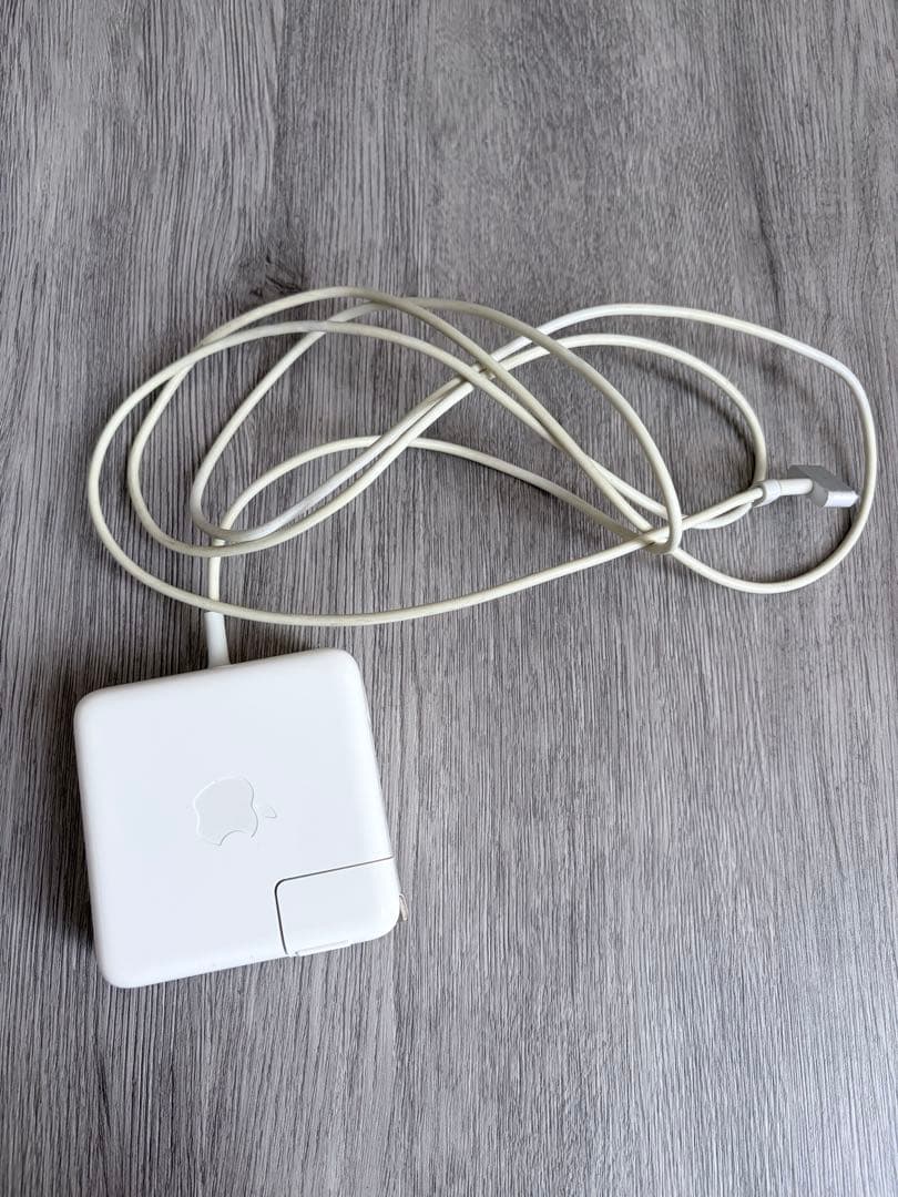 美品　MacBook Pro シルバー　2015 13.3インチ