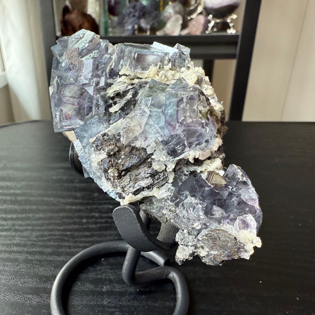 天然石カルサイト&ウォルフラマイト共生のフローライト原石NO.062313