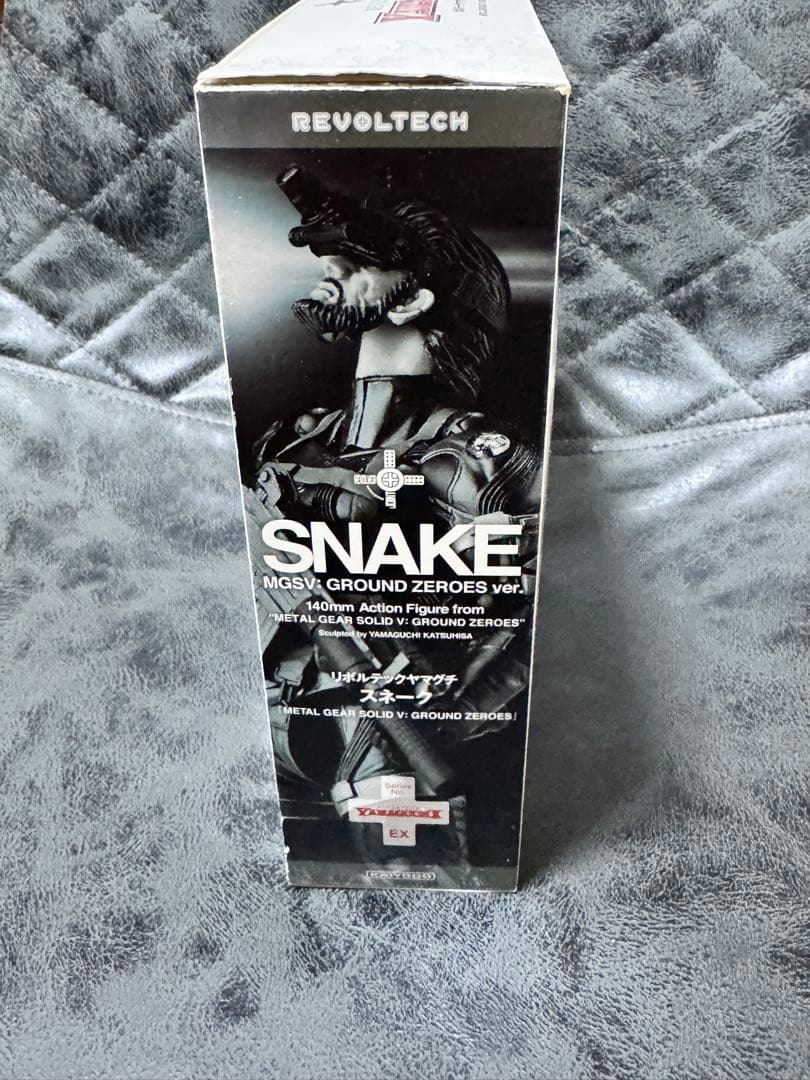 連休中値下げ〜リボルテック スネーク　メタルギアソリッド　MGS V PW EX