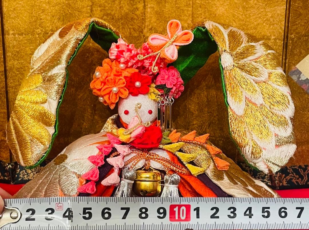 おばあちゃんのハンドメイド　着物うさぎ人形　アンティーク帯着物　蝶々幸せの鈴の音