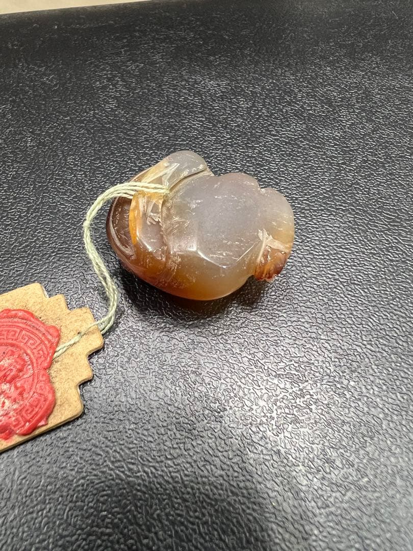 マナウ　玛瑙 置物