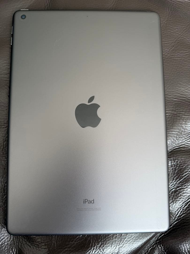 Apple iPad 第７世代　32GB Wi-Fi