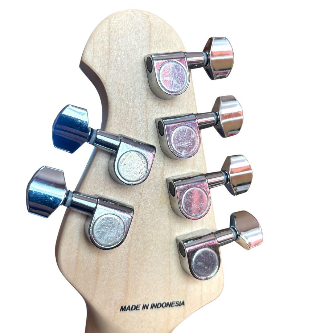 美品 Sterling by Musicman SUB AX3FM Axis