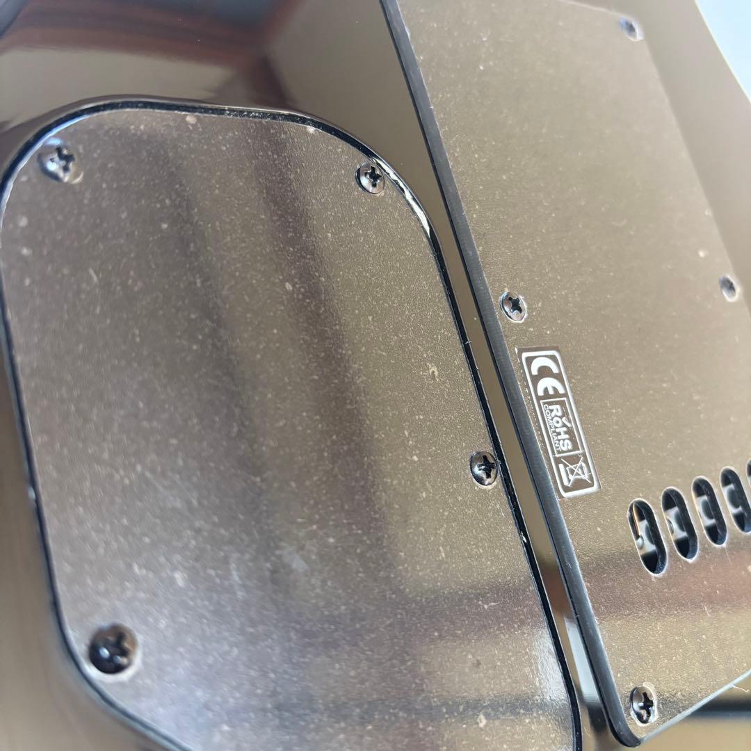 美品 Sterling by Musicman SUB AX3FM Axis