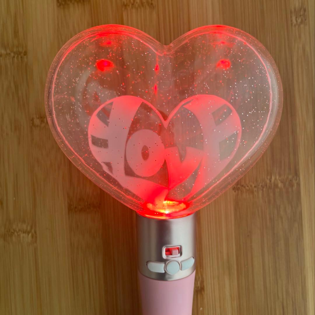 イコールラブ 8周年　＝LOVE ハート型ペンライト