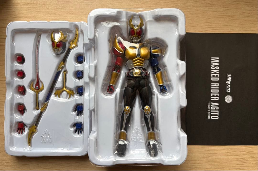 真骨彫製法　仮面ライダーアギト　トリニティーフォーム
