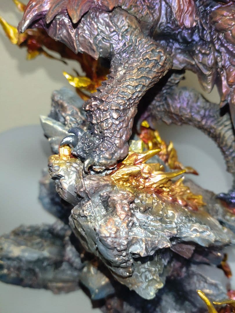 クリエイターズモデル　テオ・テスカトル　リペイントフィギュア（破損）