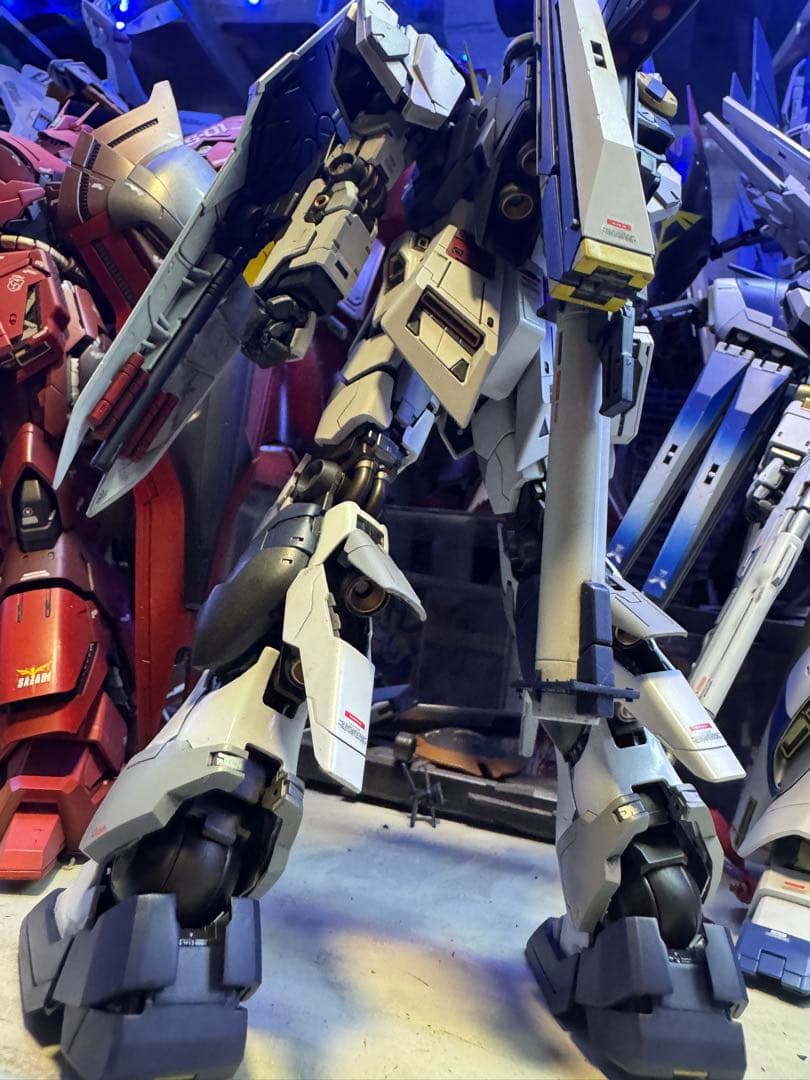 MG νガンダムverKA 塗装完成品　ガンプラ　プラモデル　pgu