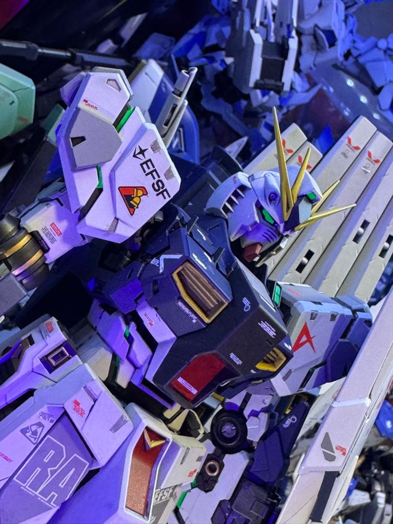 MG νガンダムverKA 塗装完成品　ガンプラ　プラモデル　pgu
