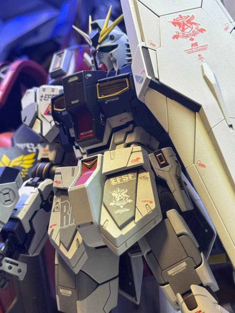 MG νガンダムverKA 塗装完成品　ガンプラ　プラモデル　pgu