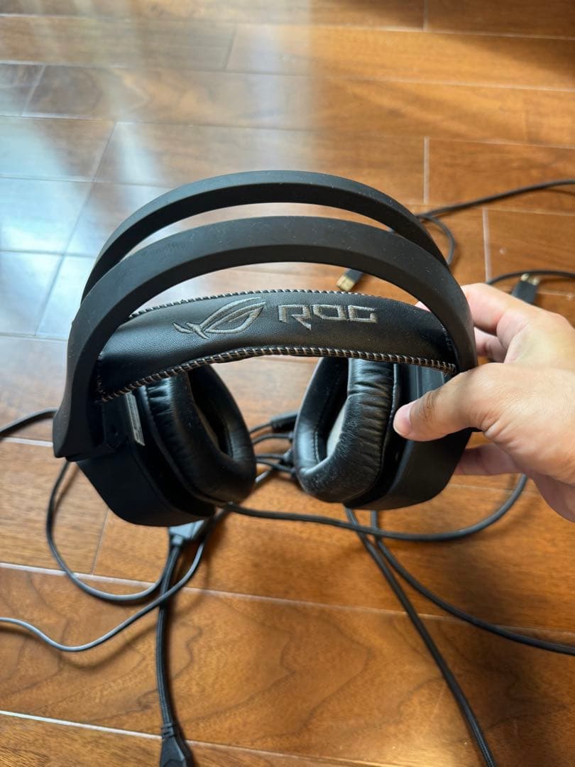 ASUS ROG 7.1 CENTURION ゲーミングヘッドセット