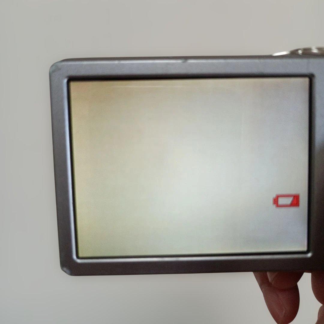 デジタルカメラ FUJIFILM FinePix JX690