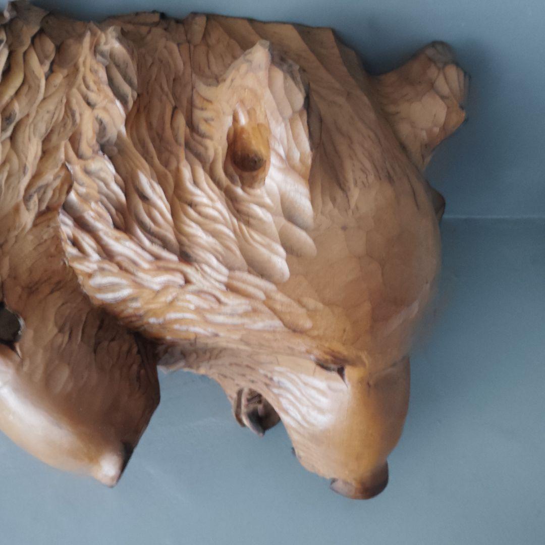 双頭木彫り熊　壁掛け　天然木一刀彫　静と動　貴重　縁起物