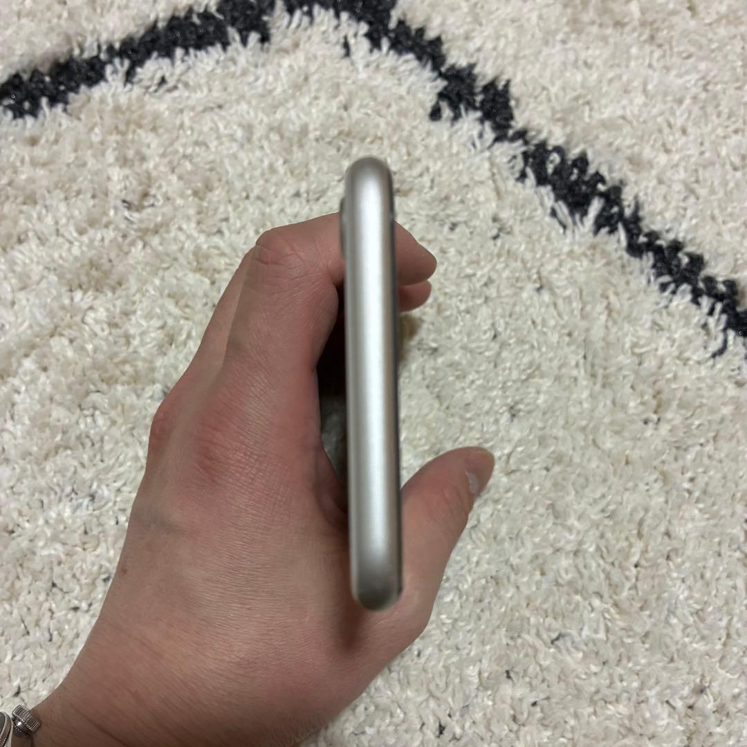 【動作OK】iPhone SE3 画面割れ 正常稼働